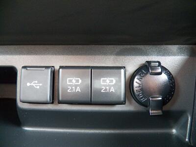 2020 Toyota Highlander XLE AWD - Photo 27 - Mishawaka, IN 46545