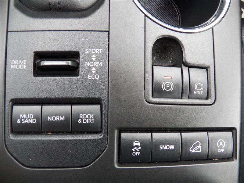 2020 Toyota Highlander XLE AWD - Photo 28 - Mishawaka, IN 46545