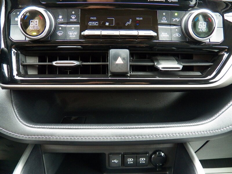 2020 Toyota Highlander XLE AWD - Photo 26 - Mishawaka, IN 46545