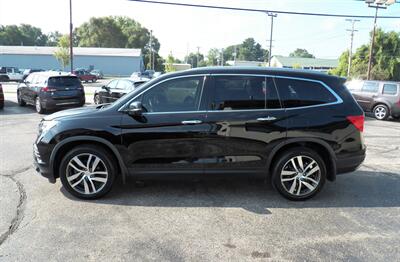 2017 Honda Pilot Elite  AWD - Photo 6 - Mishawaka, IN 46545