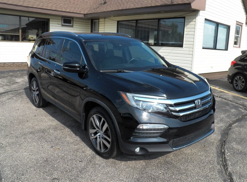 2017 Honda Pilot Elite  AWD