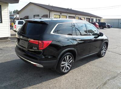 2017 Honda Pilot Elite  AWD - Photo 3 - Mishawaka, IN 46545