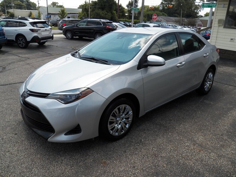 2017 Toyota Corolla LE   - Photo 1 - Mishawaka, IN 46545