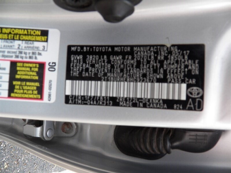 2017 Toyota Corolla LE - Photo 21 - Mishawaka, IN 46545