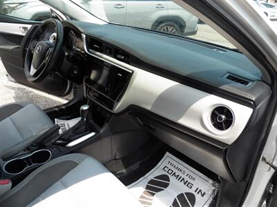 2017 Toyota Corolla LE - Photo 12 - Mishawaka, IN 46545