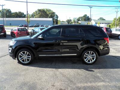 2017 Ford Explorer XLT  AWD - Photo 6 - Mishawaka, IN 46545