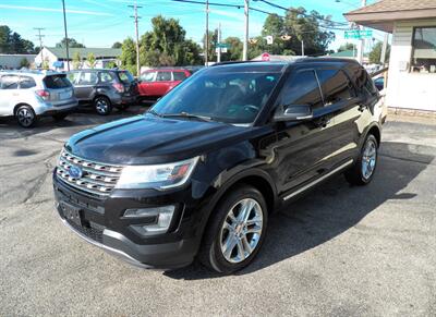 2017 Ford Explorer XLT  AWD - Photo 7 - Mishawaka, IN 46545