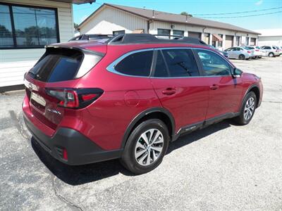 2022 Subaru Outback Premium  AWD - Photo 4 - Mishawaka, IN 46545