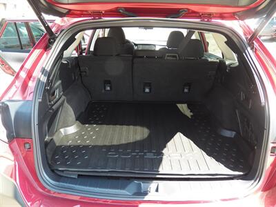 2022 Subaru Outback Premium  AWD - Photo 11 - Mishawaka, IN 46545