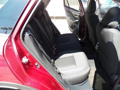 2022 Subaru Outback Premium  AWD - Photo 12 - Mishawaka, IN 46545
