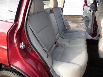 2012 Subaru Forester 2.5X Premium  AWD - Photo 16 - Mishawaka, IN 46545