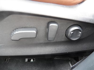 2020 Subaru Forester Touring  AWD - Photo 9 - Mishawaka, IN 46545