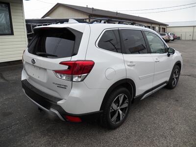 2020 Subaru Forester Touring  AWD - Photo 3 - Mishawaka, IN 46545