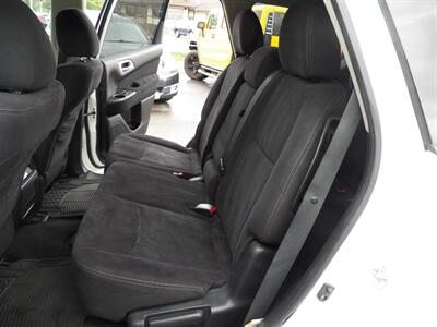 2013 Nissan Pathfinder SV  4x4 - Photo 7 - Mishawaka, IN 46545