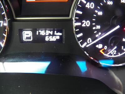 2013 Nissan Pathfinder SV  4x4 - Photo 18 - Mishawaka, IN 46545