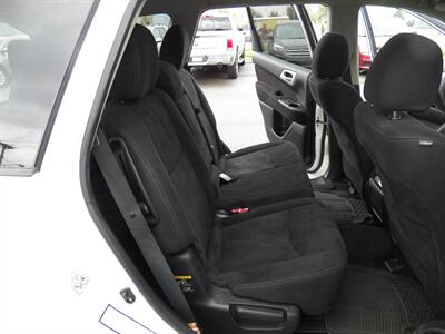2013 Nissan Pathfinder SV  4x4 - Photo 11 - Mishawaka, IN 46545