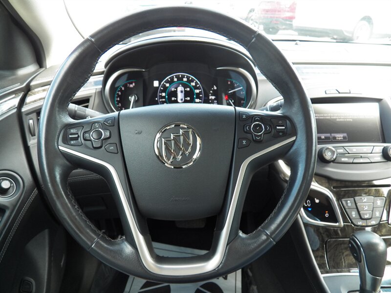 2016 Buick LaCrosse Leather AWD - Photo 15 - Mishawaka, IN 46545
