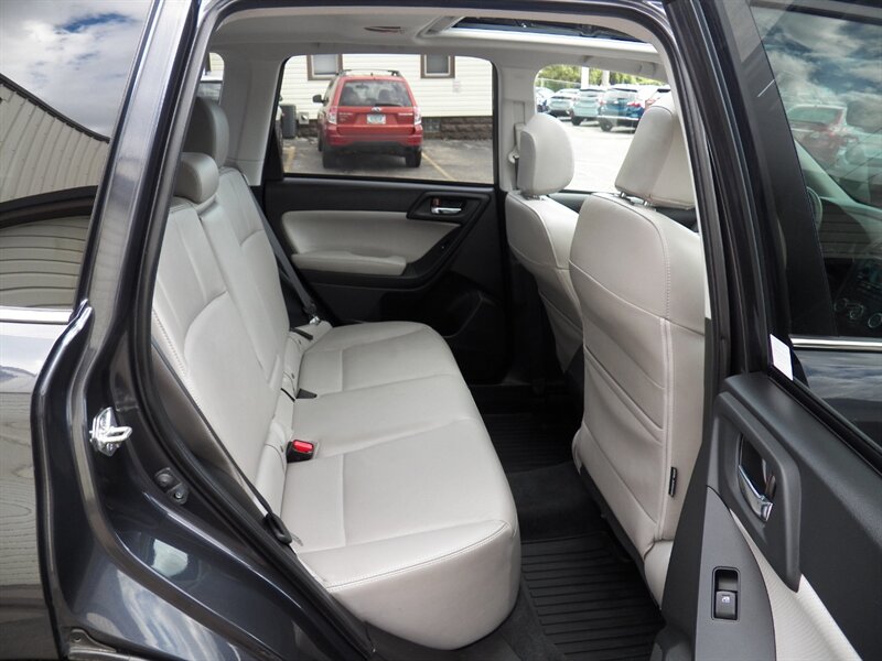 2014 Subaru Forester 2.5i Limited AWD - Photo 11 - Mishawaka, IN 46545