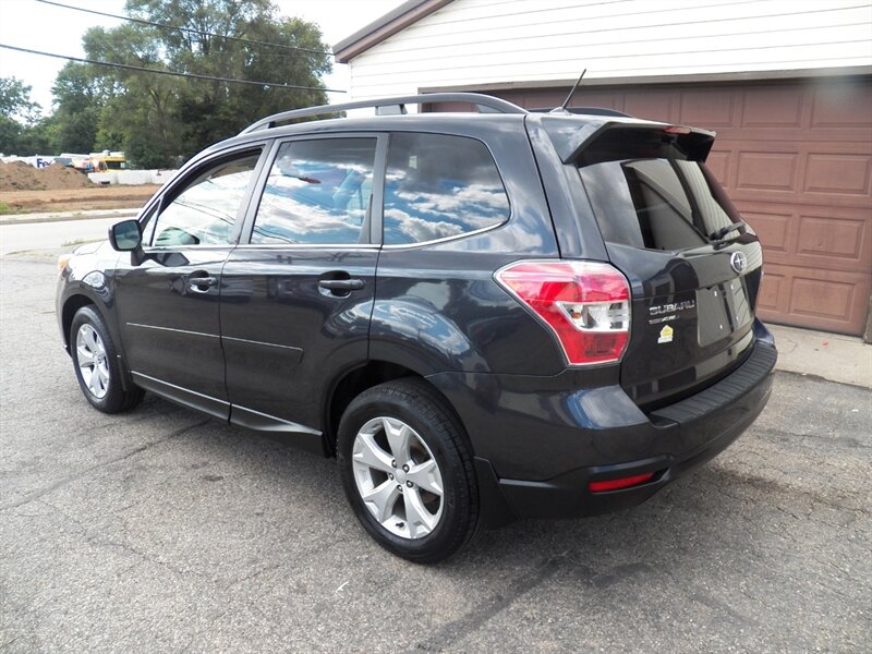 2014 Subaru Forester 2.5i Limited AWD - Photo 3 - Mishawaka, IN 46545