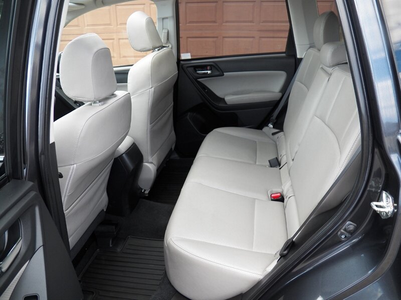 2014 Subaru Forester 2.5i Limited AWD - Photo 9 - Mishawaka, IN 46545