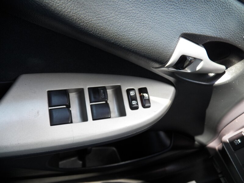 2013 Toyota Corolla S - Photo 18 - Mishawaka, IN 46545