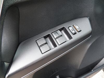 2018 Toyota RAV4 LE  AWD - Photo 17 - Mishawaka, IN 46545