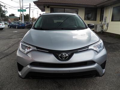 2018 Toyota RAV4 LE  AWD - Photo 7 - Mishawaka, IN 46545