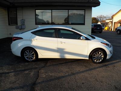 2014 Hyundai ELANTRA SE   - Photo 2 - Mishawaka, IN 46545