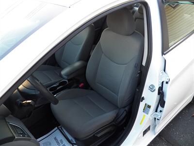 2014 Hyundai ELANTRA SE   - Photo 8 - Mishawaka, IN 46545
