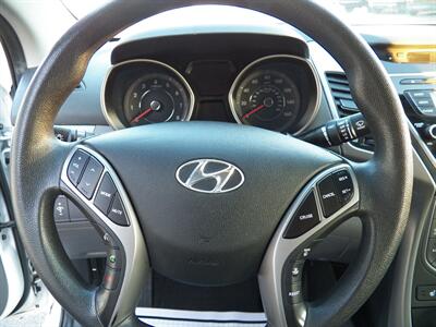 2014 Hyundai ELANTRA SE   - Photo 17 - Mishawaka, IN 46545