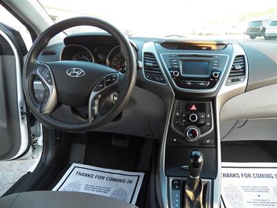 2014 Hyundai ELANTRA SE   - Photo 14 - Mishawaka, IN 46545