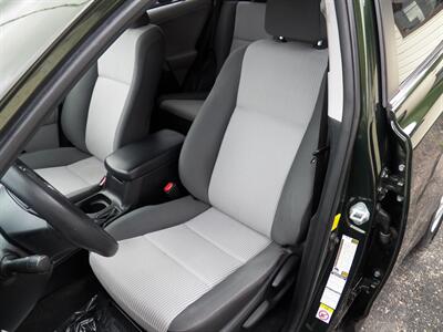 2013 Toyota RAV4 LE  AWD - Photo 9 - Mishawaka, IN 46545
