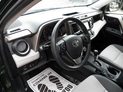 2013 Toyota RAV4 LE  AWD - Photo 8 - Mishawaka, IN 46545