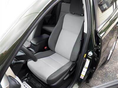 2013 Toyota RAV4 LE  AWD - Photo 10 - Mishawaka, IN 46545