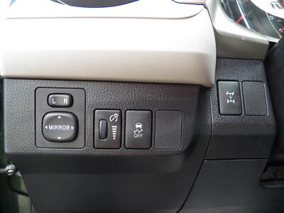 2013 Toyota RAV4 LE  AWD - Photo 19 - Mishawaka, IN 46545