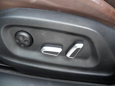 2018 Audi Q3 2.0T quattro Premium Plus  AWD - Photo 9 - Mishawaka, IN 46545