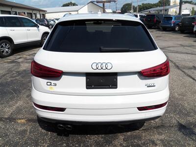 2018 Audi Q3 2.0T quattro Premium Plus  AWD - Photo 4 - Mishawaka, IN 46545