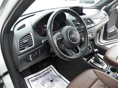 2018 Audi Q3 2.0T quattro Premium Plus  AWD - Photo 7 - Mishawaka, IN 46545