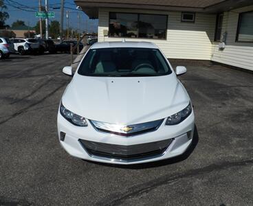 2017 Chevrolet Volt LT   - Photo 8 - Mishawaka, IN 46545
