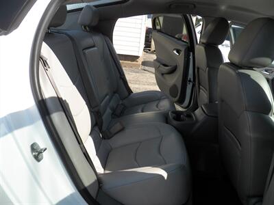 2017 Chevrolet Volt LT   - Photo 13 - Mishawaka, IN 46545