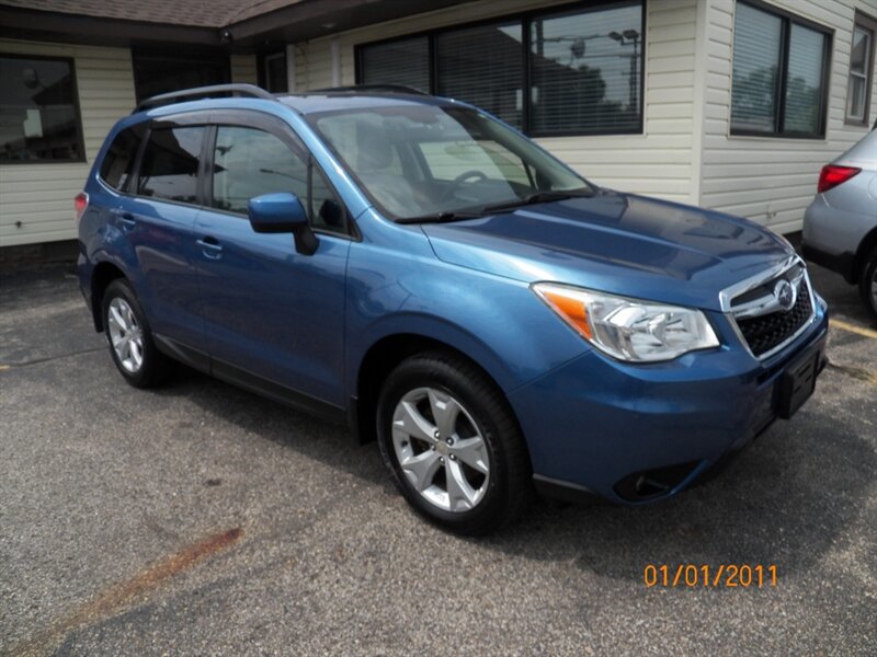 2016 Subaru Forester 2.5i Premium  AWD - Photo 1 - Mishawaka, IN 46545