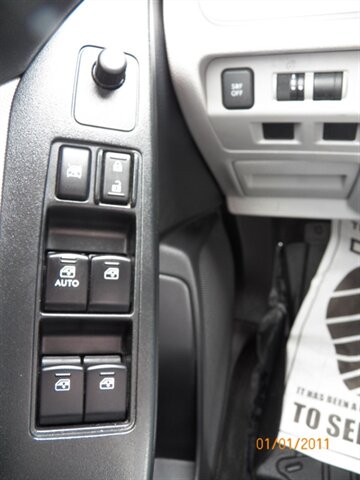 2016 Subaru Forester 2.5i Premium AWD - Photo 23 - Mishawaka, IN 46545