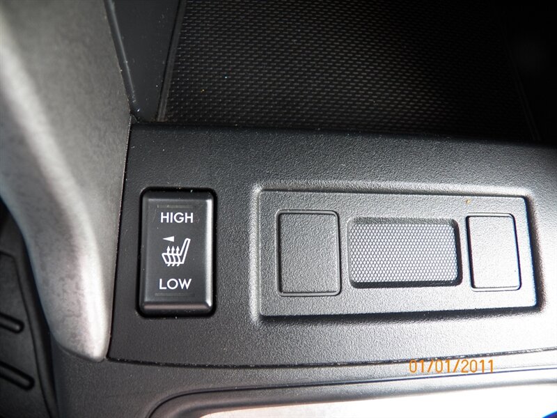 2016 Subaru Forester 2.5i Premium AWD - Photo 19 - Mishawaka, IN 46545