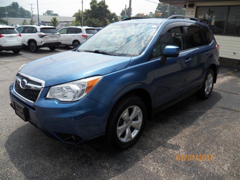 2016 Subaru Forester 2.5i Premium AWD - Photo 2 - Mishawaka, IN 46545