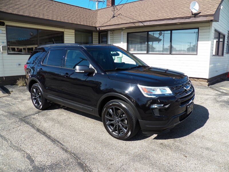 2019 Ford Explorer XLT  AWD