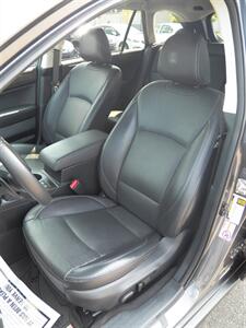 2016 Subaru Outback 2.5i Limited  AWD - Photo 12 - Mishawaka, IN 46545