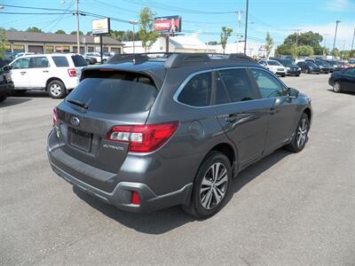 2016 Subaru Outback 2.5i Limited  AWD - Photo 3 - Mishawaka, IN 46545