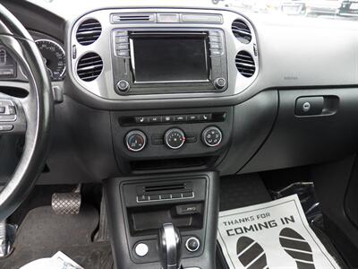 2017 Volkswagen Tiguan 2.0T Wolfsburg Edition 4M AWD - Photo 15 - Mishawaka, IN 46545