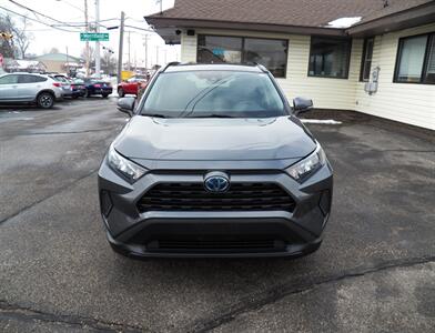 2020 Toyota RAV4 Hybrid LE  AWD - Photo 8 - Mishawaka, IN 46545