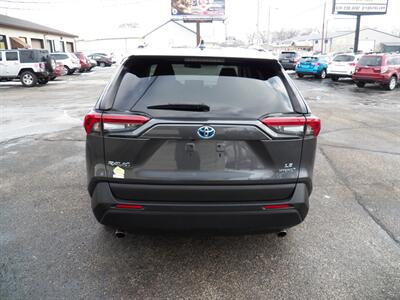 2020 Toyota RAV4 Hybrid LE  AWD - Photo 4 - Mishawaka, IN 46545